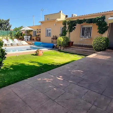 Holiday home Vacacional Con Piscina Privada Y Barbacoa Tarragona