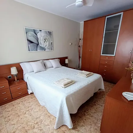 Vacacional Con Piscina Privada Y Barbacoa Holiday home