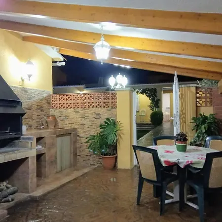 Con Piscina Privada Y Barbacoa *